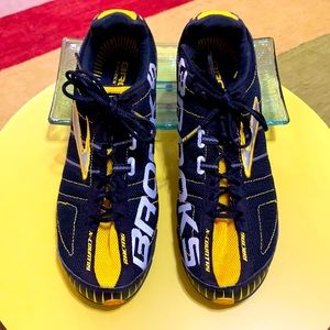 Brooks men’s Mach 12 X-C spineless running shoes